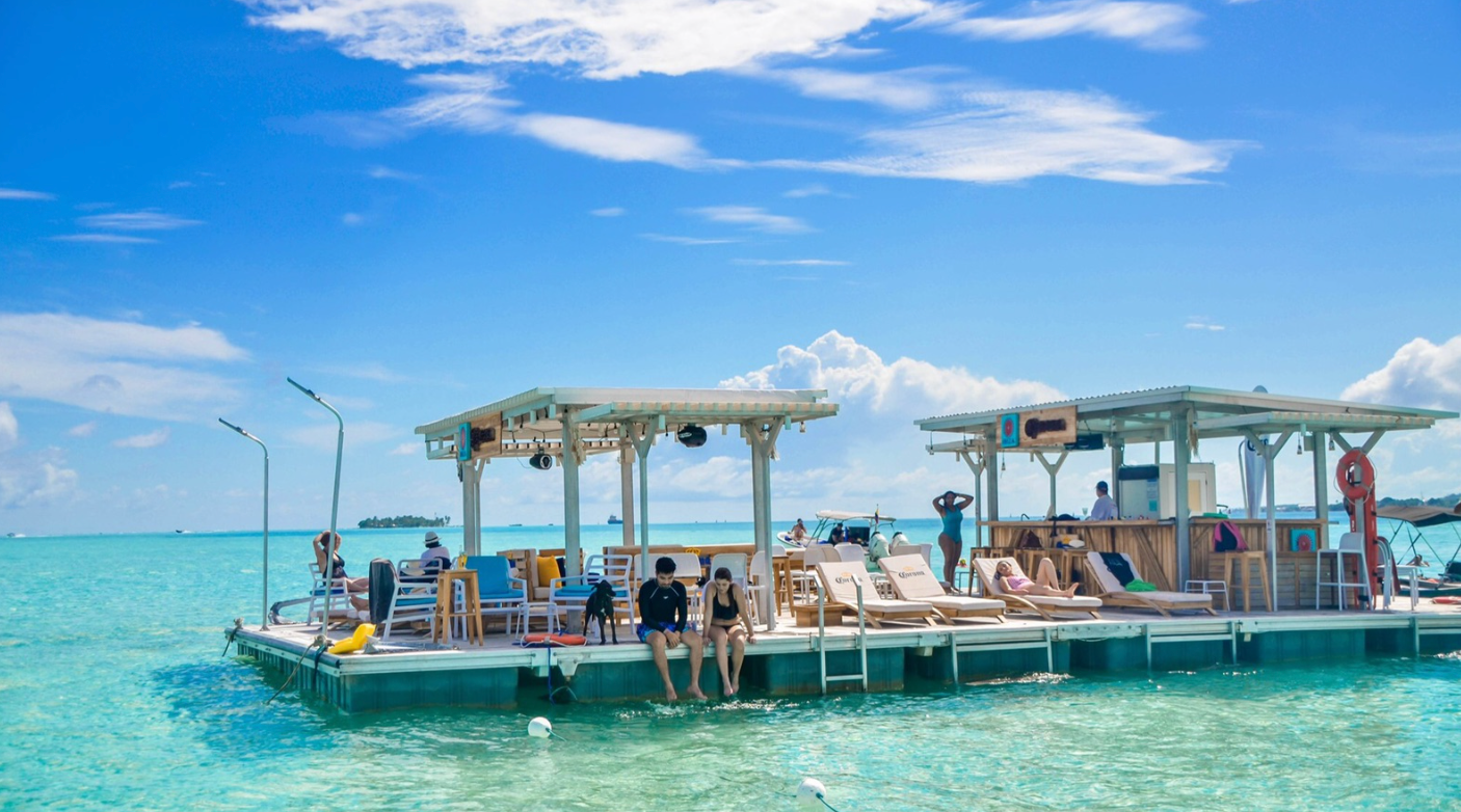 Ibiza Bar Flotante