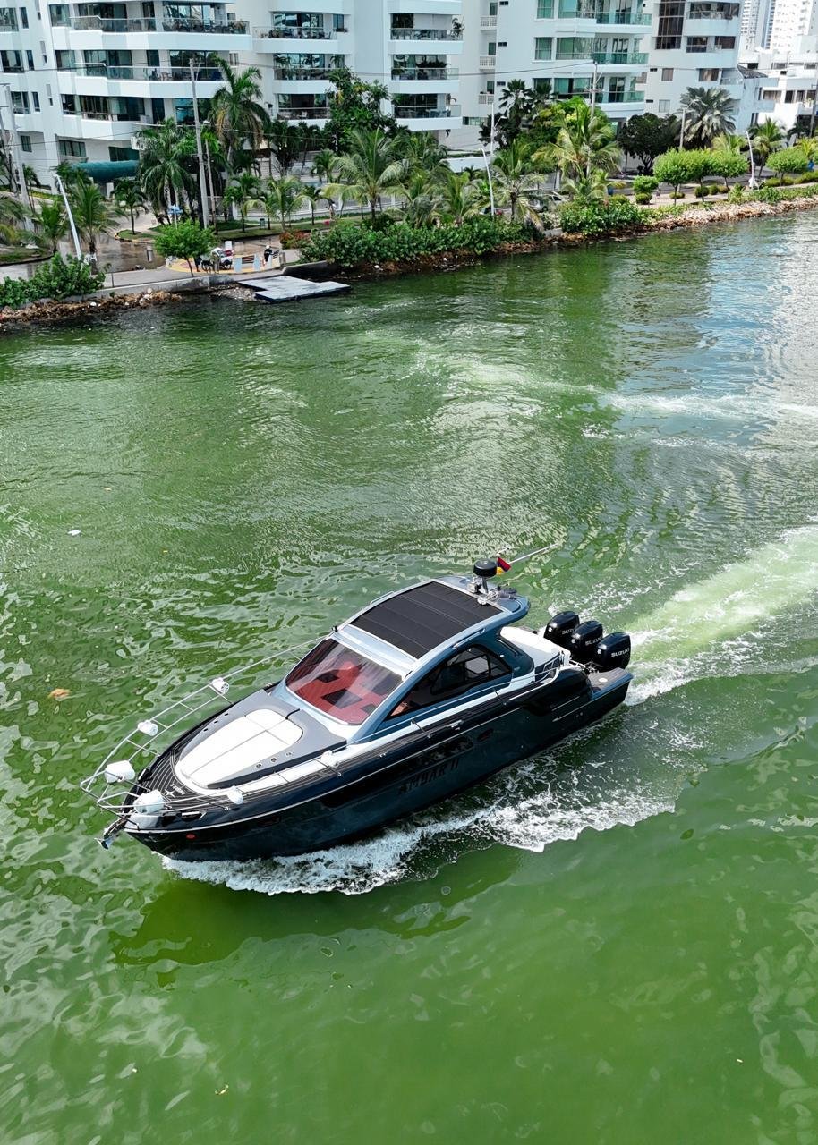LUXURY YACHTS AMBAR II 35 FT CARTAGENA