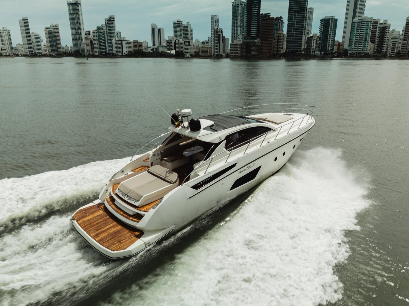 LUXURY YACHT MIRYAM ESTHER 52 FT CARTAGENA